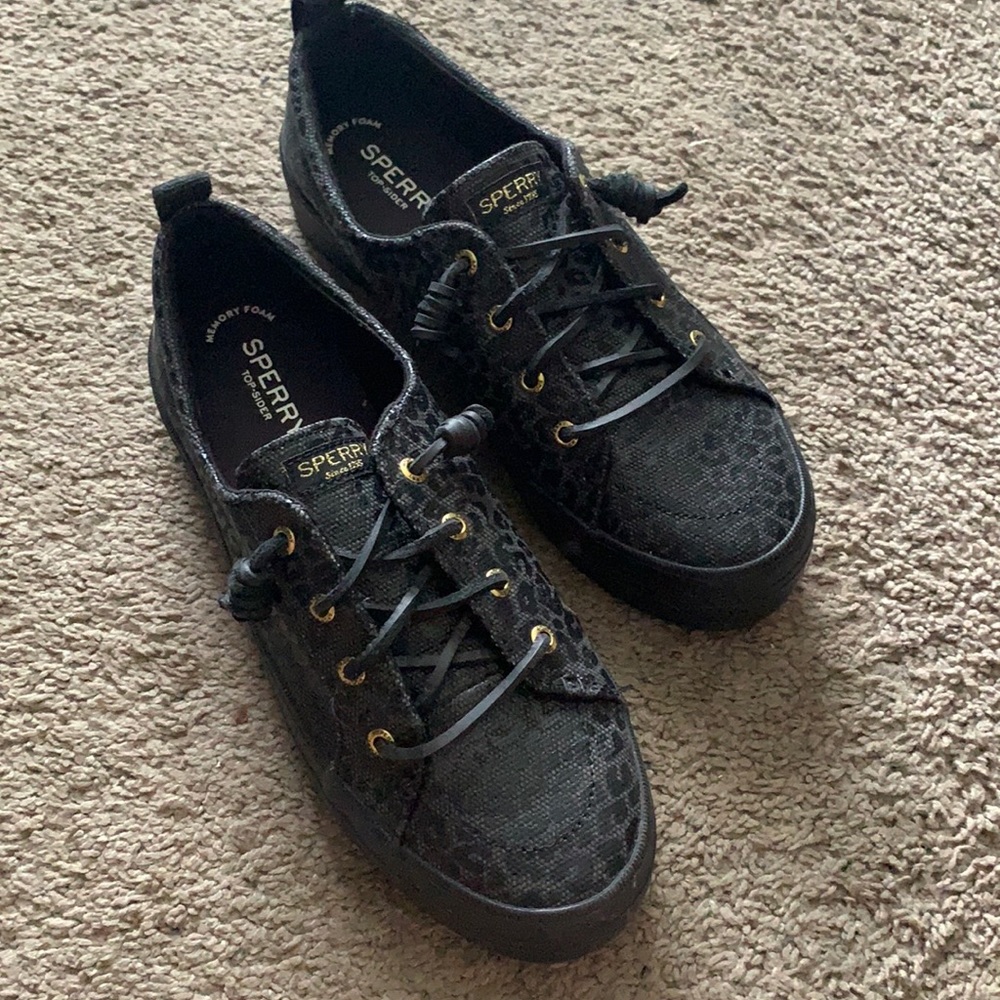 Women’s sperry sneaker leopard print